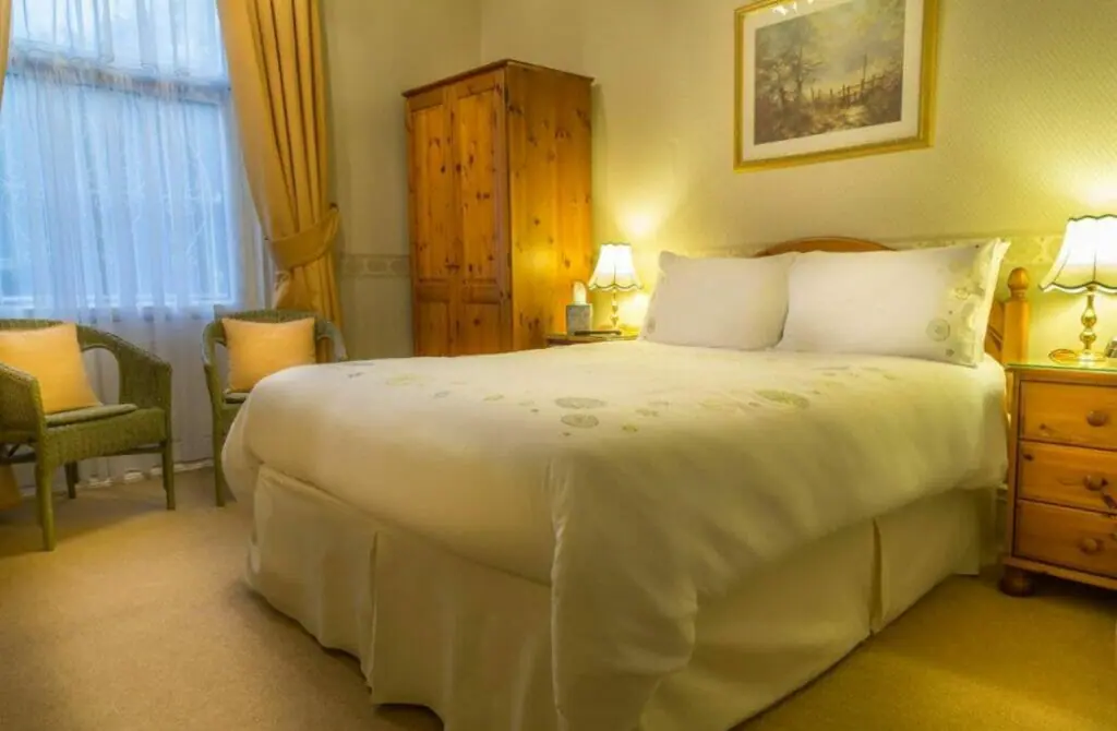 Balincourt Hotel & Guest House - Gay Hotel in Bournemouth