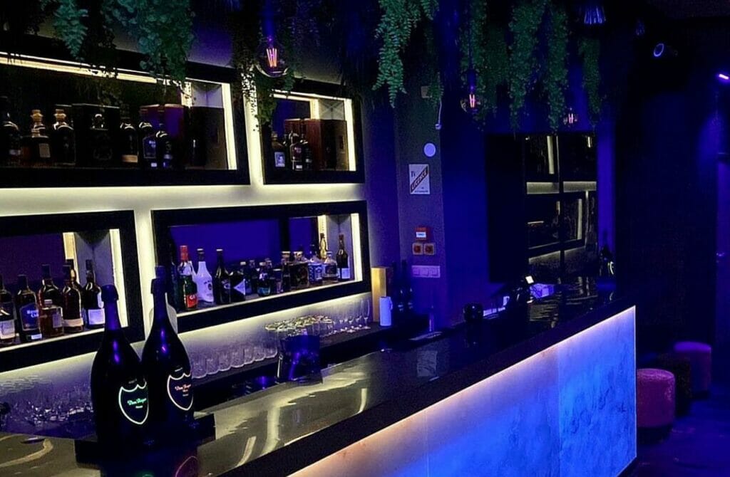 Coco Lounge Cannes - Gay Nightlife in Cannes