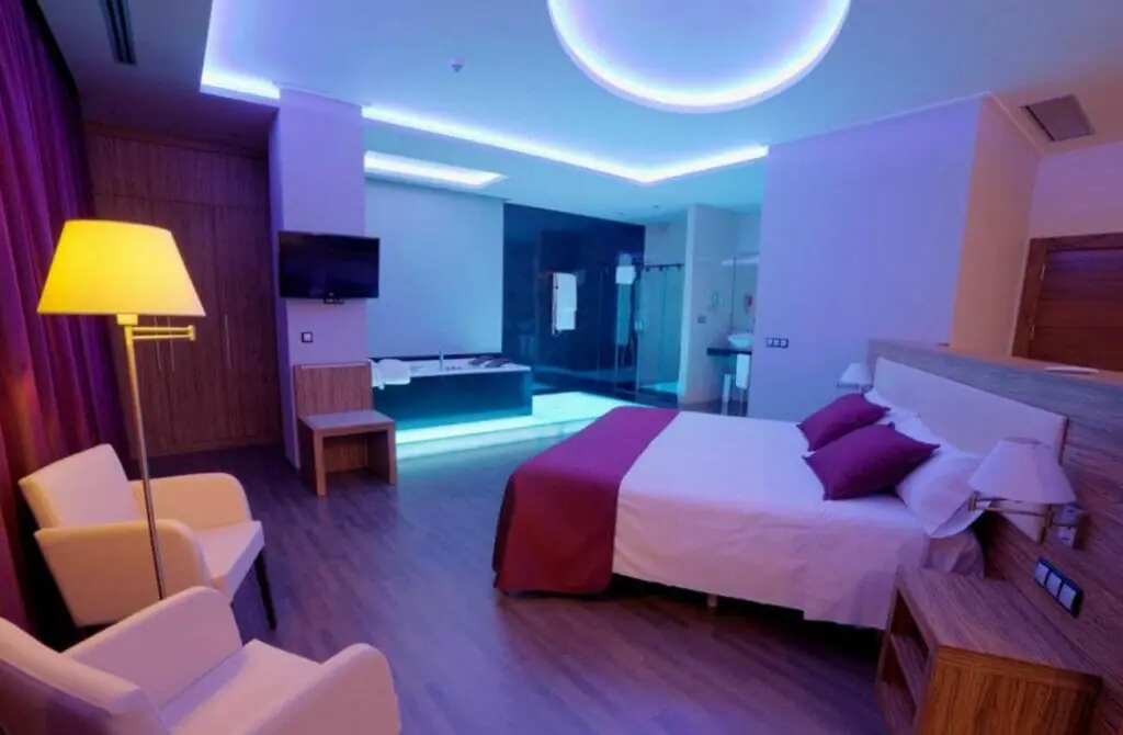 Dña Monse Hotel Spa & Golf - Gay Hotels in Torrevieja