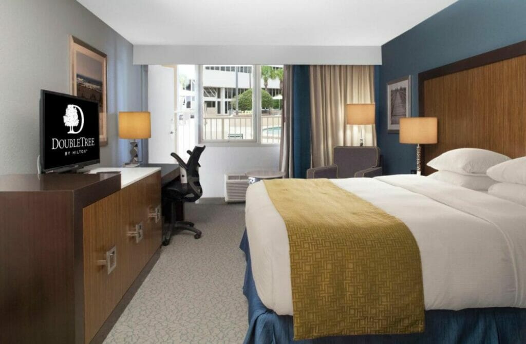 DoubleTree by Hilton Hotel Jacksonville Airport - Gay Hotel in Jacksonville