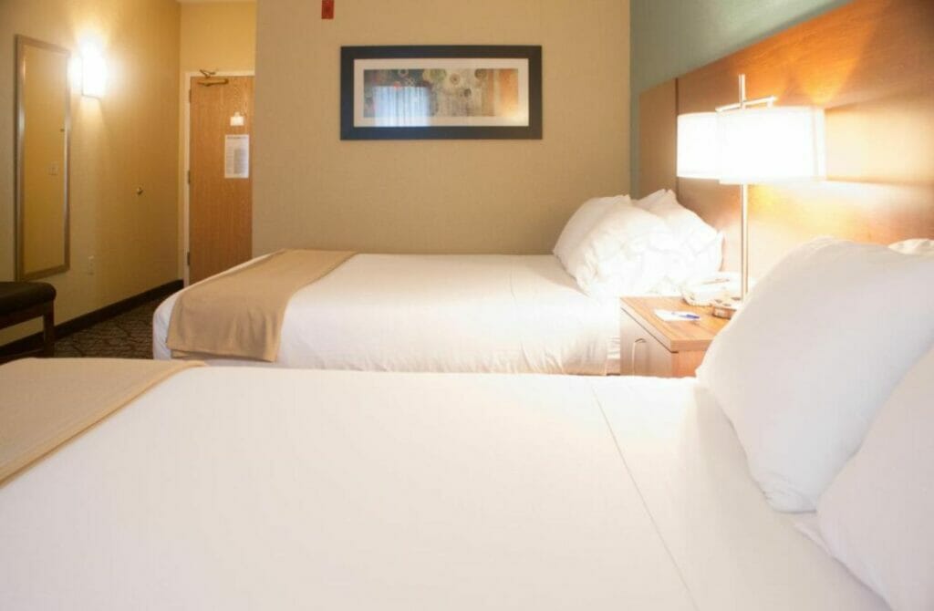 Holiday Inn Express & Suites Jacksonville South - I-295, an IHG Hotel - Gay Hotel in Jacksonville