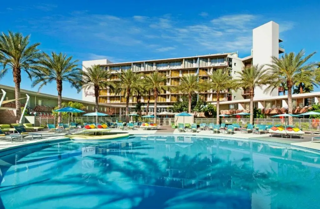Hotel Valley Ho - Best Gay resorts in Phoenix Arizona - best gay hotels in Phoenix Arizona