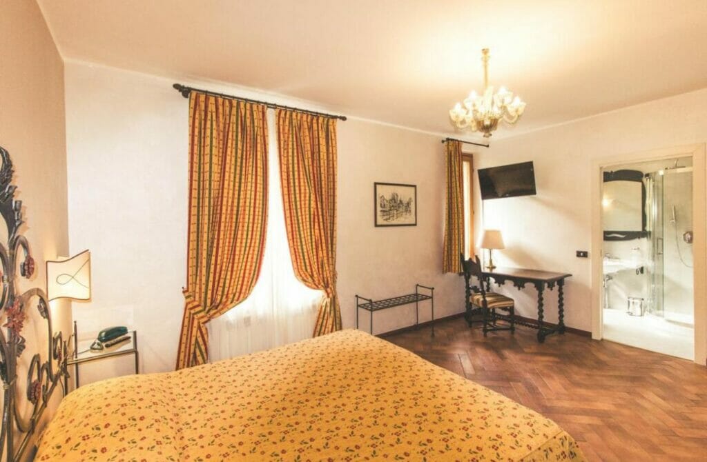 La Valletta Relais - Gay Hotel in Bergamo