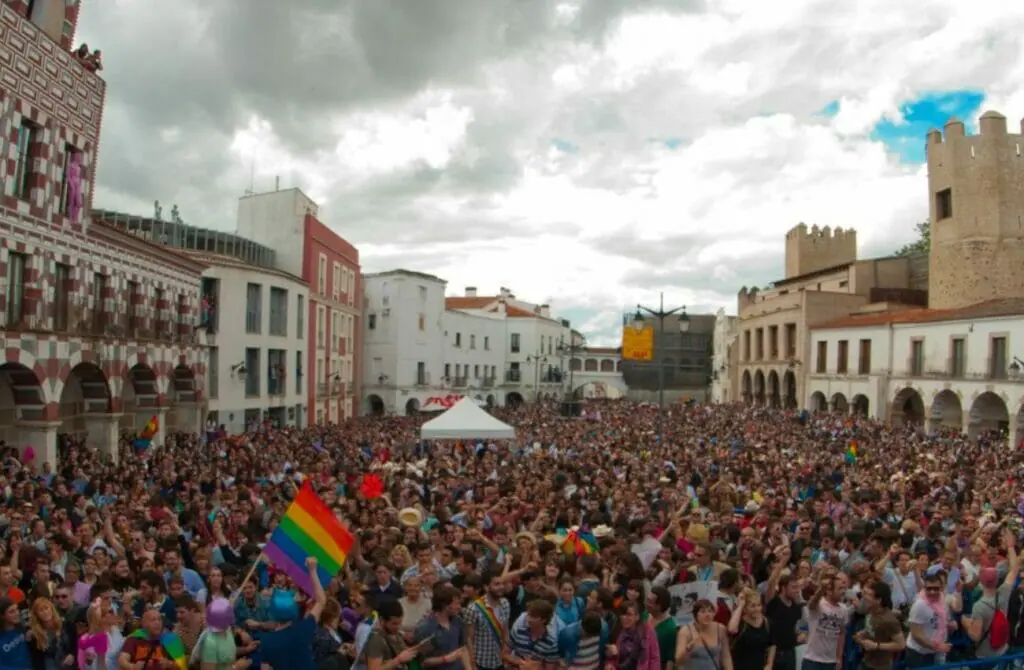 Los Palomos Badajoz - Gay Parties & Gay Clubs in Badajoz
