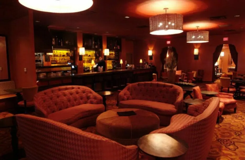 QBar Lounge - best gay nightlife in Albuquerque