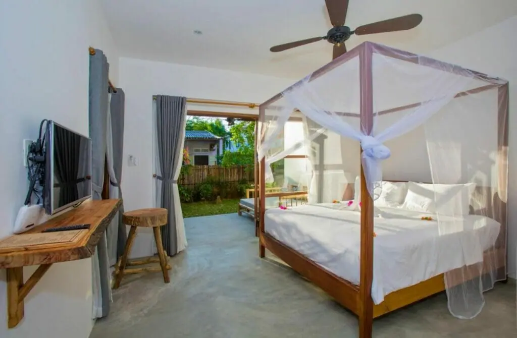 VINA Beach Villas - Gay Hotel in Hoi An