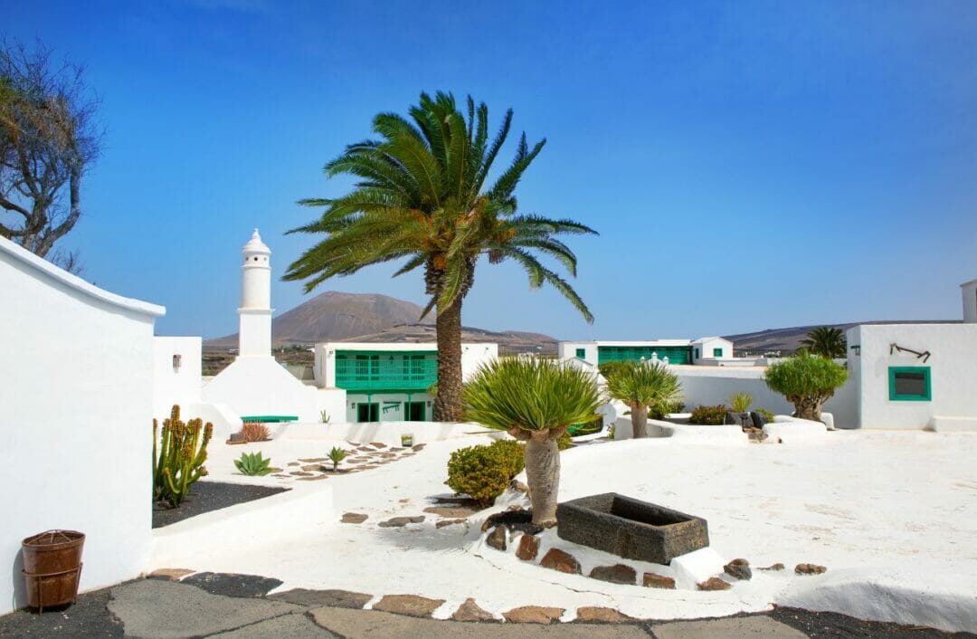 gay travel lanzarote