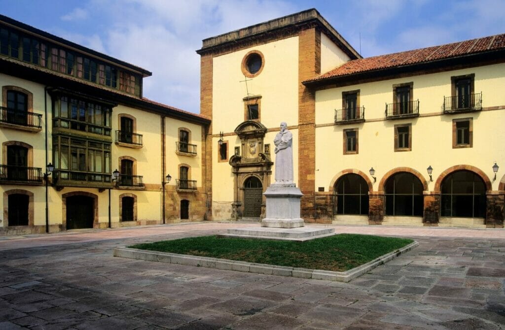 things to do in Gay Oviedo - attractions in Gay Oviedo - Gay Oviedo travel guide