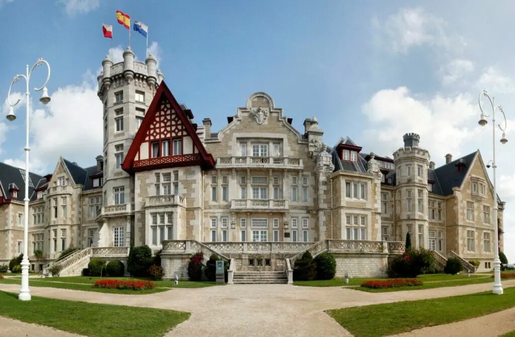 things to do in Gay Santander - attractions in Gay Santander - Gay Santander travel guide 