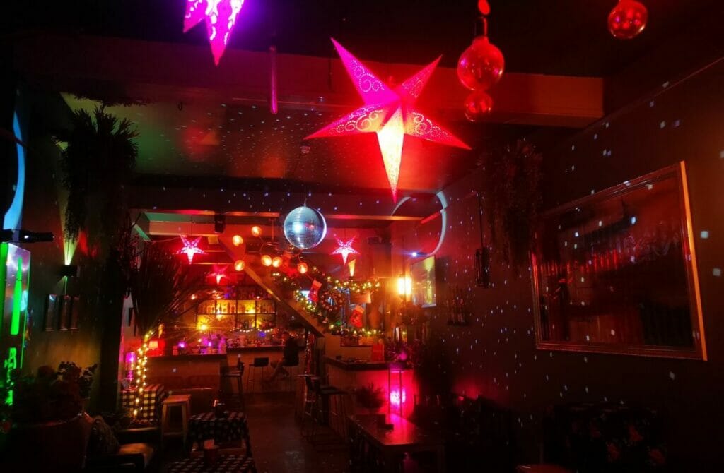 ກາເຟລາວ The Lao Cafe - Best Gay Nightlife in Vientiane