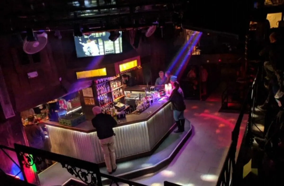 Alan Gold's - best gay nightlife in Chattanooga