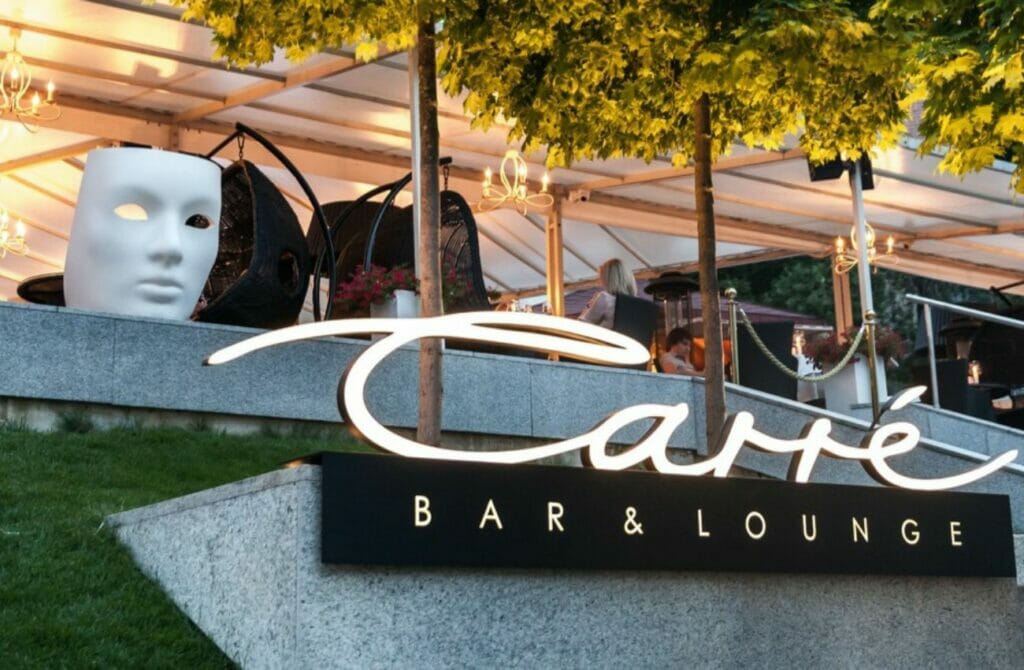 Carré Bar & Lounge - Best Gay Nightlife in Vilnius