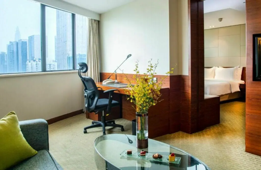 Holiday Inn Shenzhen Donghua, an IHG Hotel - Gay Hotel in Shenzhen