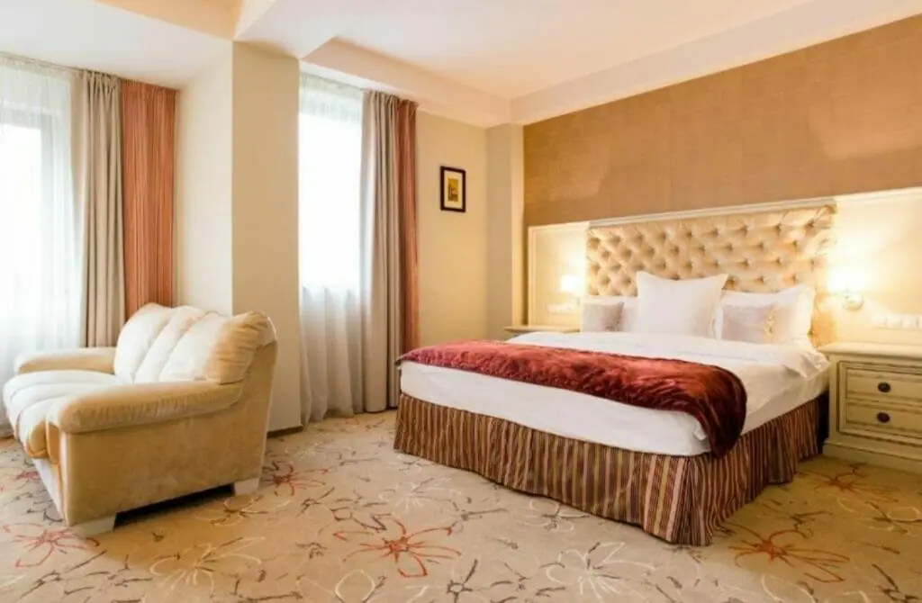 Pleiada Boutique Hotel & Spa - Gay Hotel in Iasi