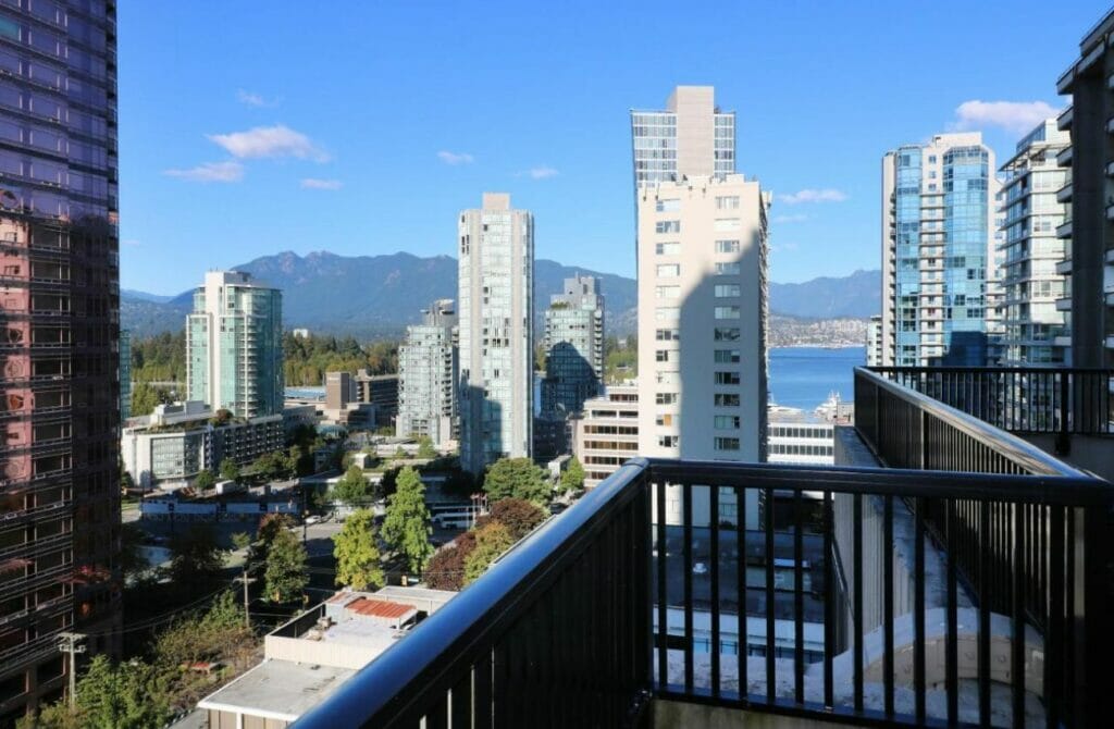 Riviera Hotel on Robson - Best Gay resorts in Vancouver, Canada - best gay hotels in Vancouver, Canada