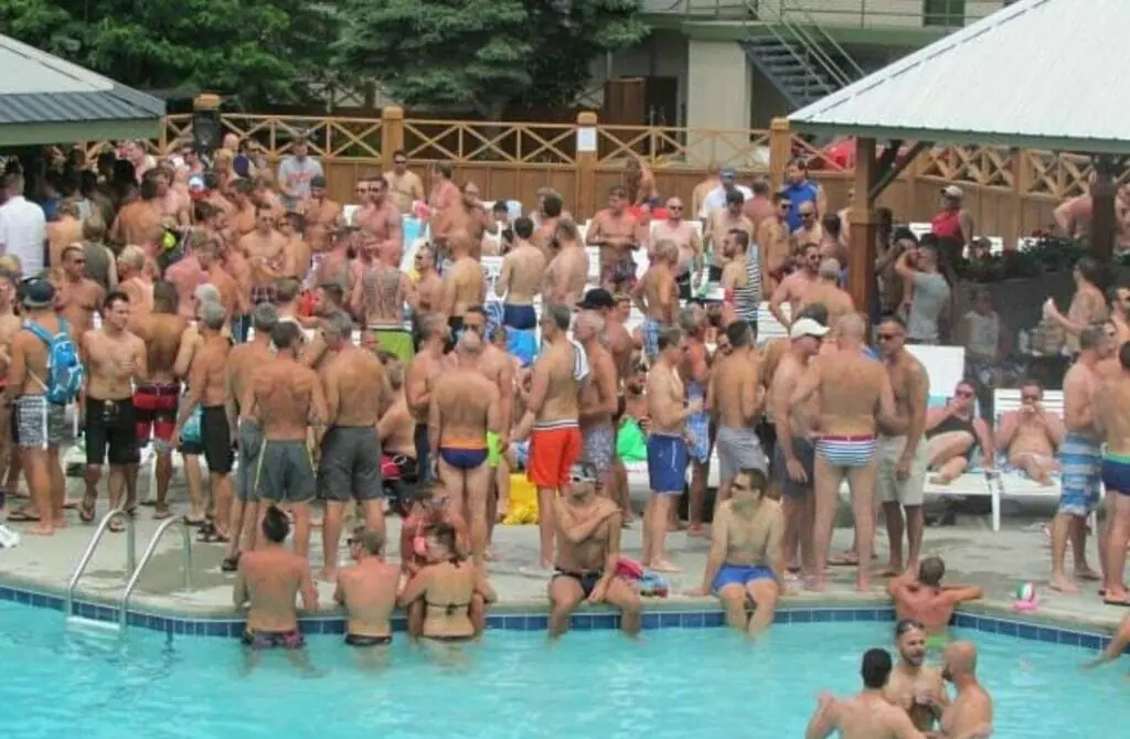 The Dunes Resort - Best Gay Nightlife in Saugatuck