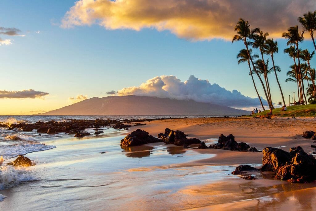 gay Maui Hawaii travel guide