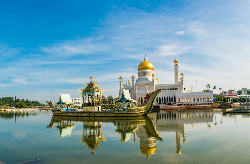 lgbt rights in Brunei- trans rights in Brunei- lgbt acceptance in Brunei- gay travel in Brunei