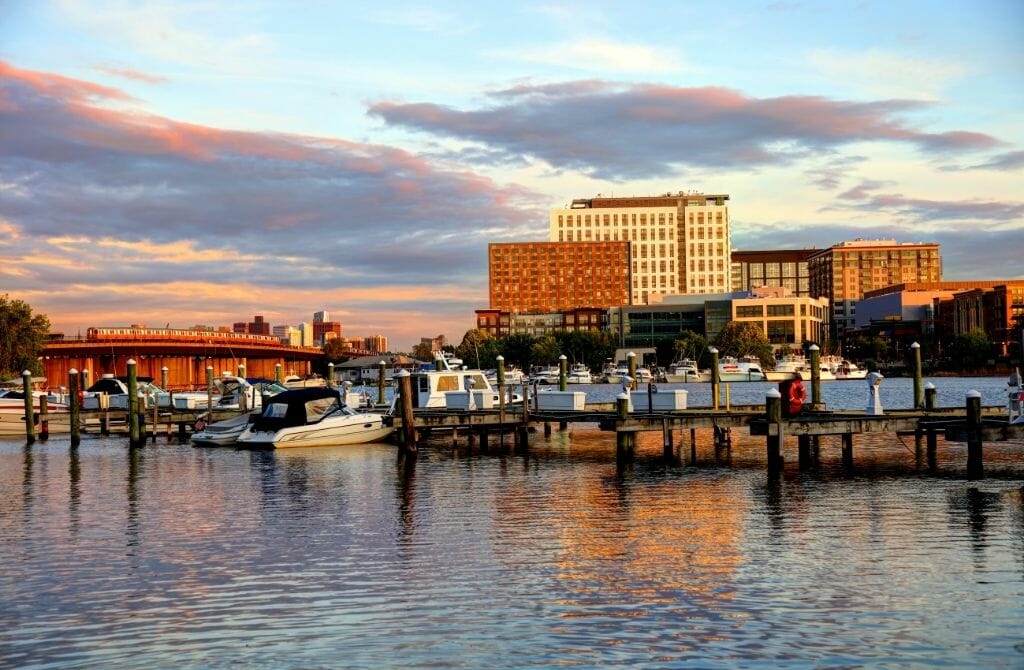 Moving To LGBTQ Somerville, Massachusetts? How To Find Your Perfect Gay ...