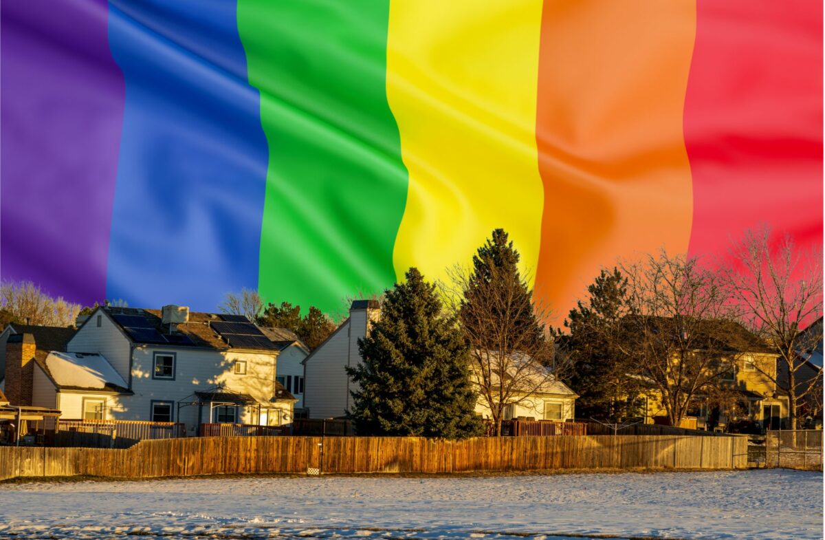 Moving To LGBTQ Aurora, Colorado? How To Find Your Perfect Gay Neighborhood!