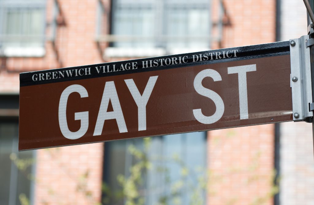 Moving To Gay Greenwich Village, Manhattan - Neighborhood in Gay Greenwich Village, Manhattan - gay realtors in Gay Greenwich Village, Manhattan - gay real estate in Gay Greenwich Village, Manhattan
